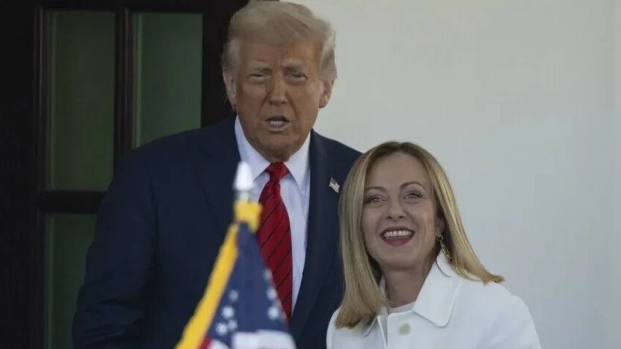 Trump'tan NATO Zirvesi öncesi olay paylaşım! Meloni küplere binecek: "Aşağılık zorba''