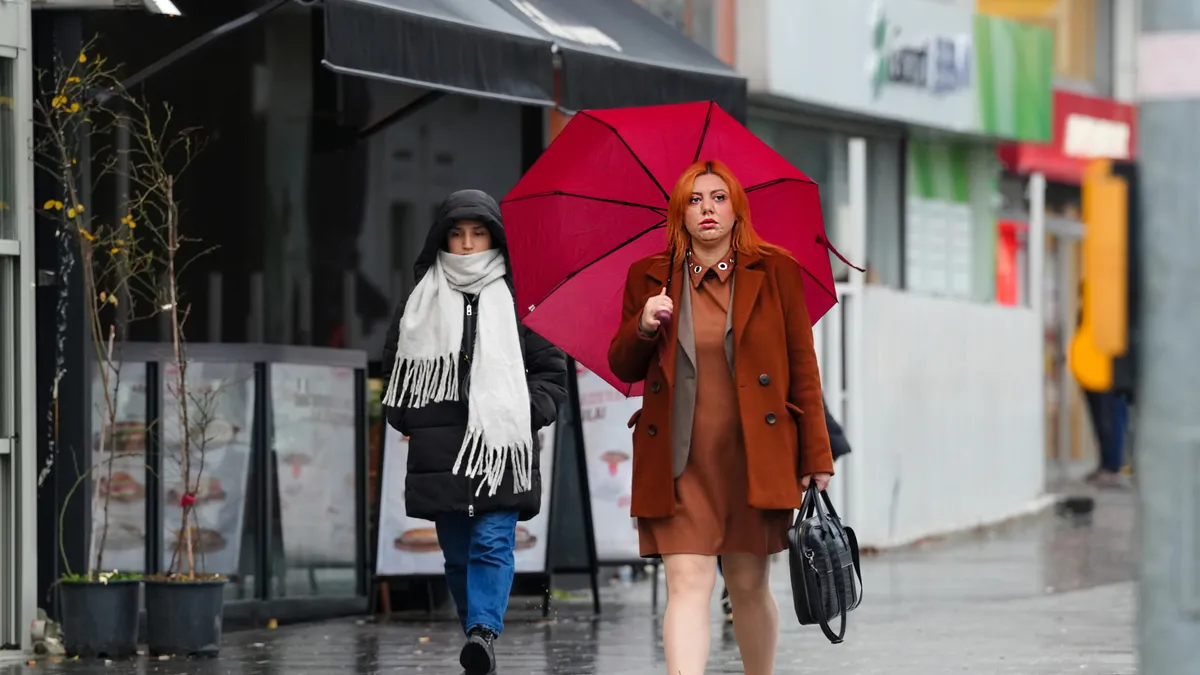 Hafta sonu hava nasıl olacak? Uzmanı A Haber’de uyardı: Kuvvetli yağışa dikkat