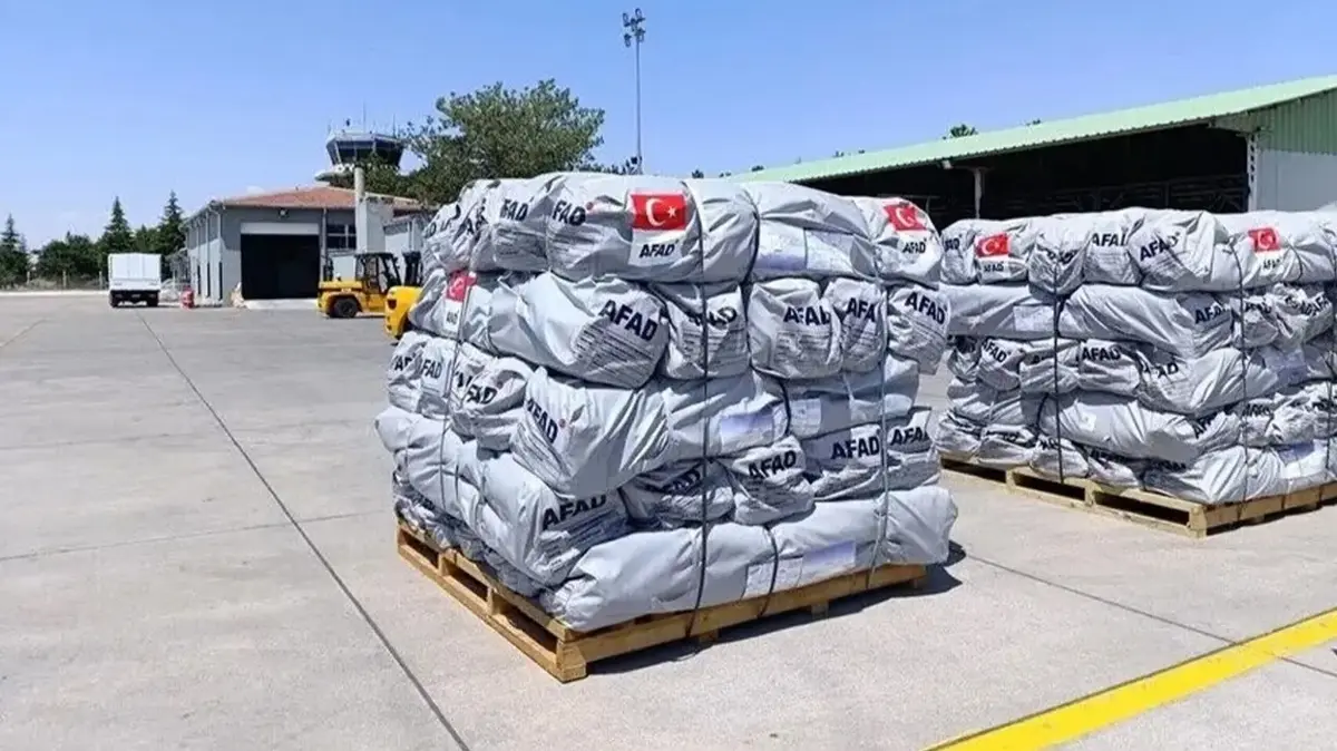 Türkiye yine sahada! 30 ton yardım Venezuela'da