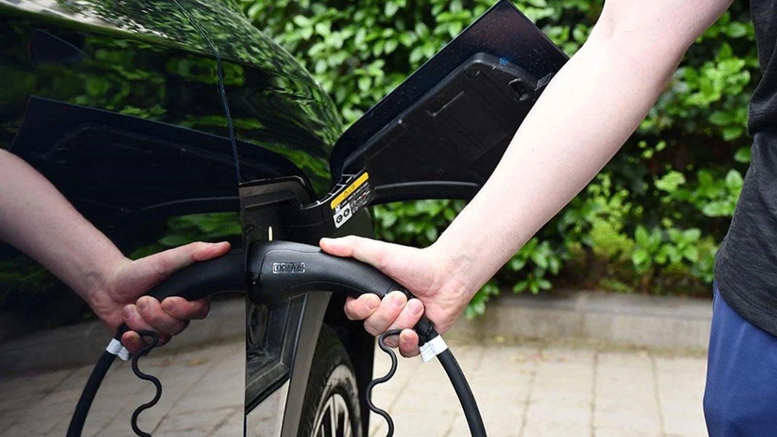 Türkiye yollarındaki elektrikli otomobil sayısı 450 bine yaklaştı