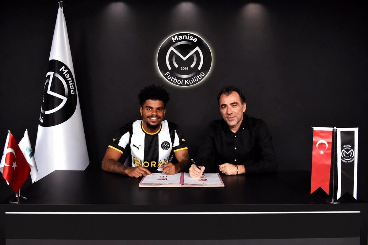 Manisa FK'dan 5 transfer hamlesi