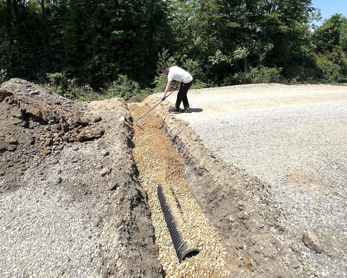 Kaynaşlı'da Sazköy'ün yağmur suyu ve drenaj altyapısı güçlendirildi