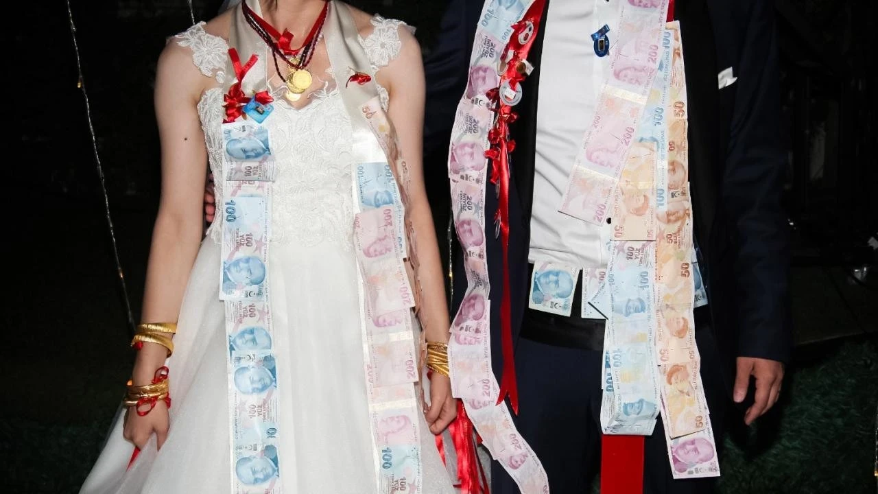 Yargıtay'dan düğün takıları için emsal karar! Altınların paylaşımında yeni dönem