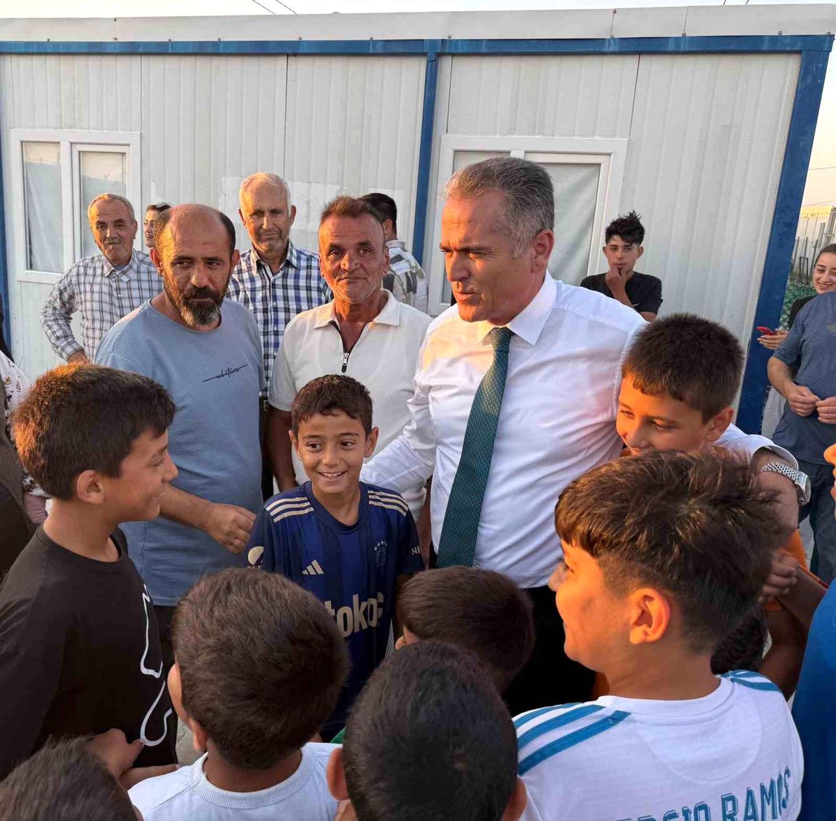 Antakya'da konteyner kentlerden tahliye süreciyle ilgili bilgilendirmeler devam ediyor
