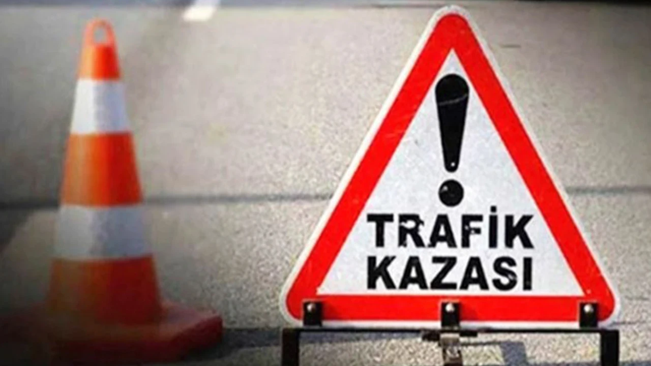 Otoyolda feci kaza: TIR'la çarpışan motosiklet sürücüsü hayatını kaybetti