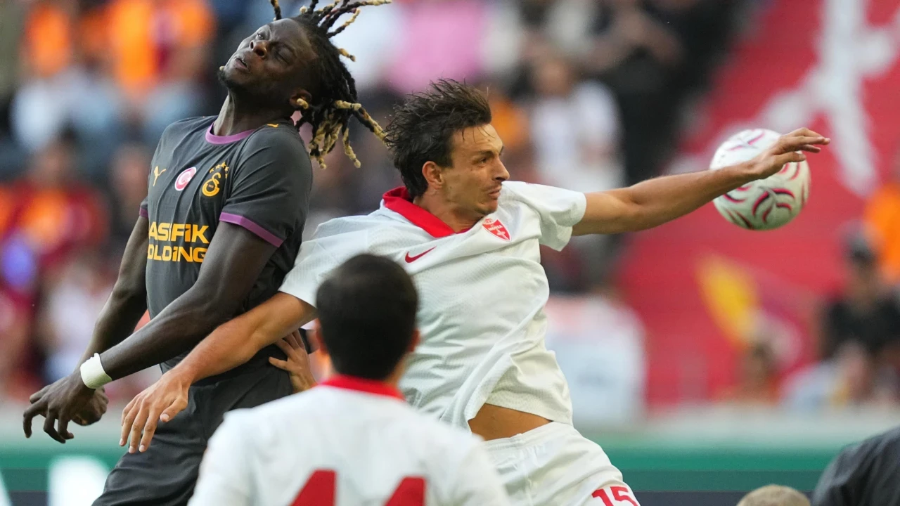 Galatasaray, yeni sezondaki ilk maçında yenildi: 0-2
