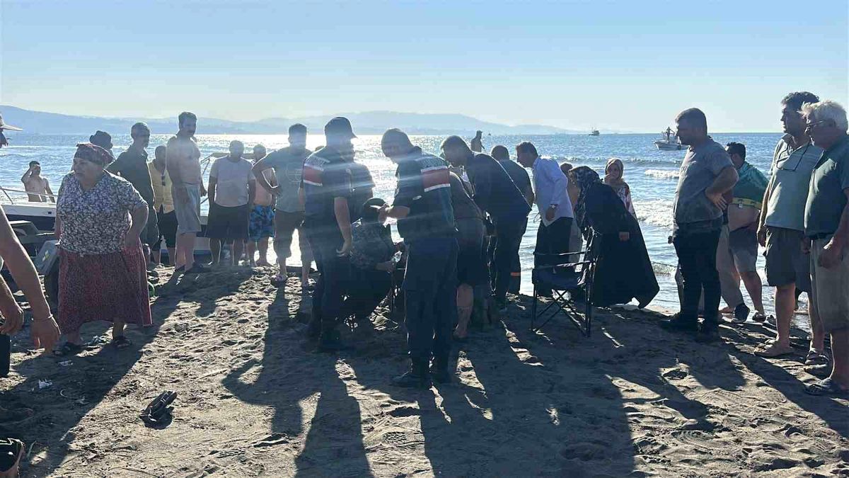 Samsun'da tekne alabora oldu: 3 kişi kurtarıldı, 2 kişi kayıp