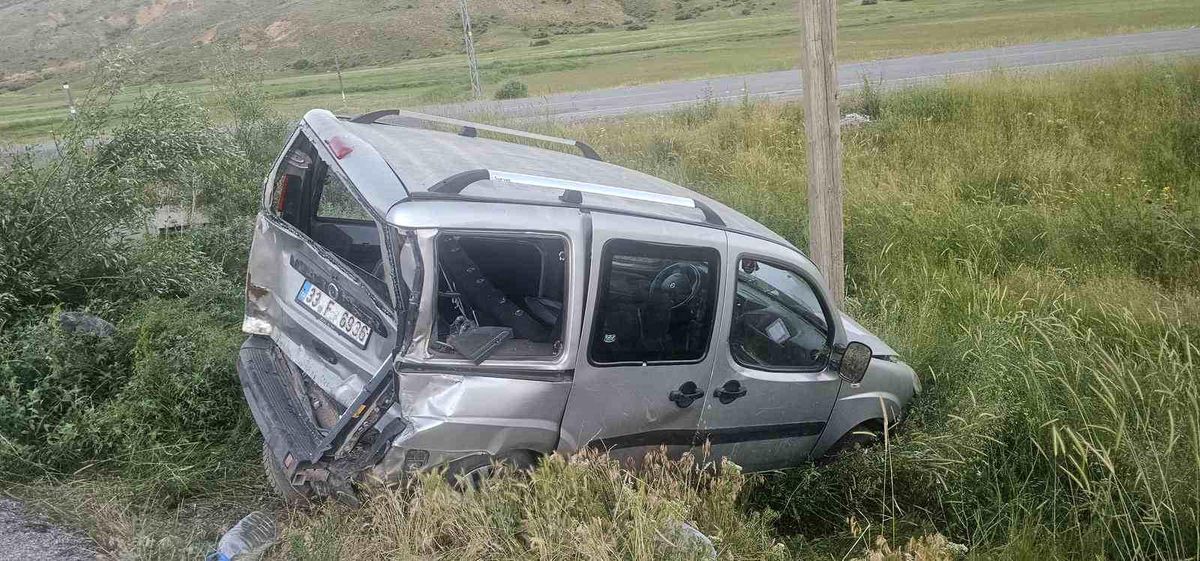 Bitlis'te trafik kazası: 5 yaralı