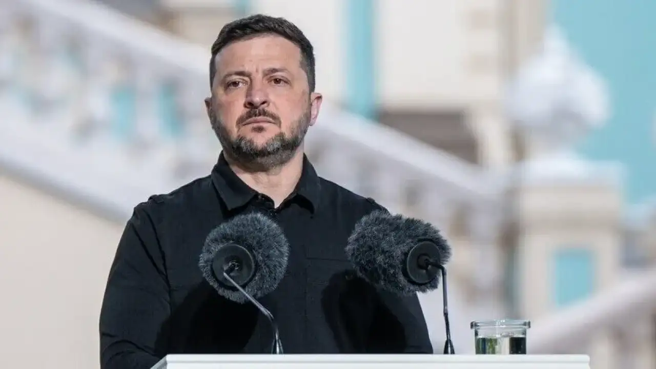 Zelenski, Rusya'daki bazı petrol tesislerine saldırılar düzenlediklerini açıkladı