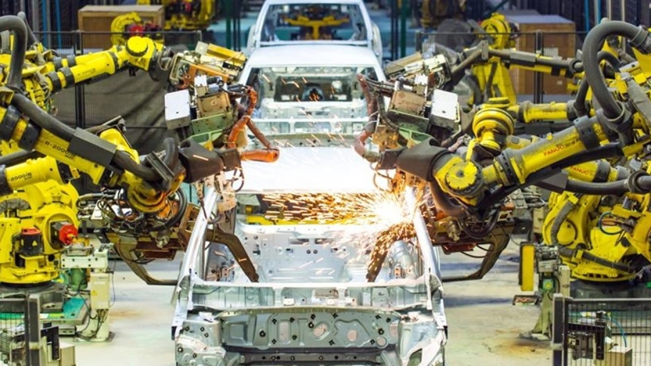 Türkiye'nin 37 yıllık otomotiv devi battı!