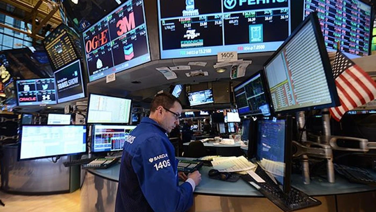 New York borsası karışık seyirle açıldı