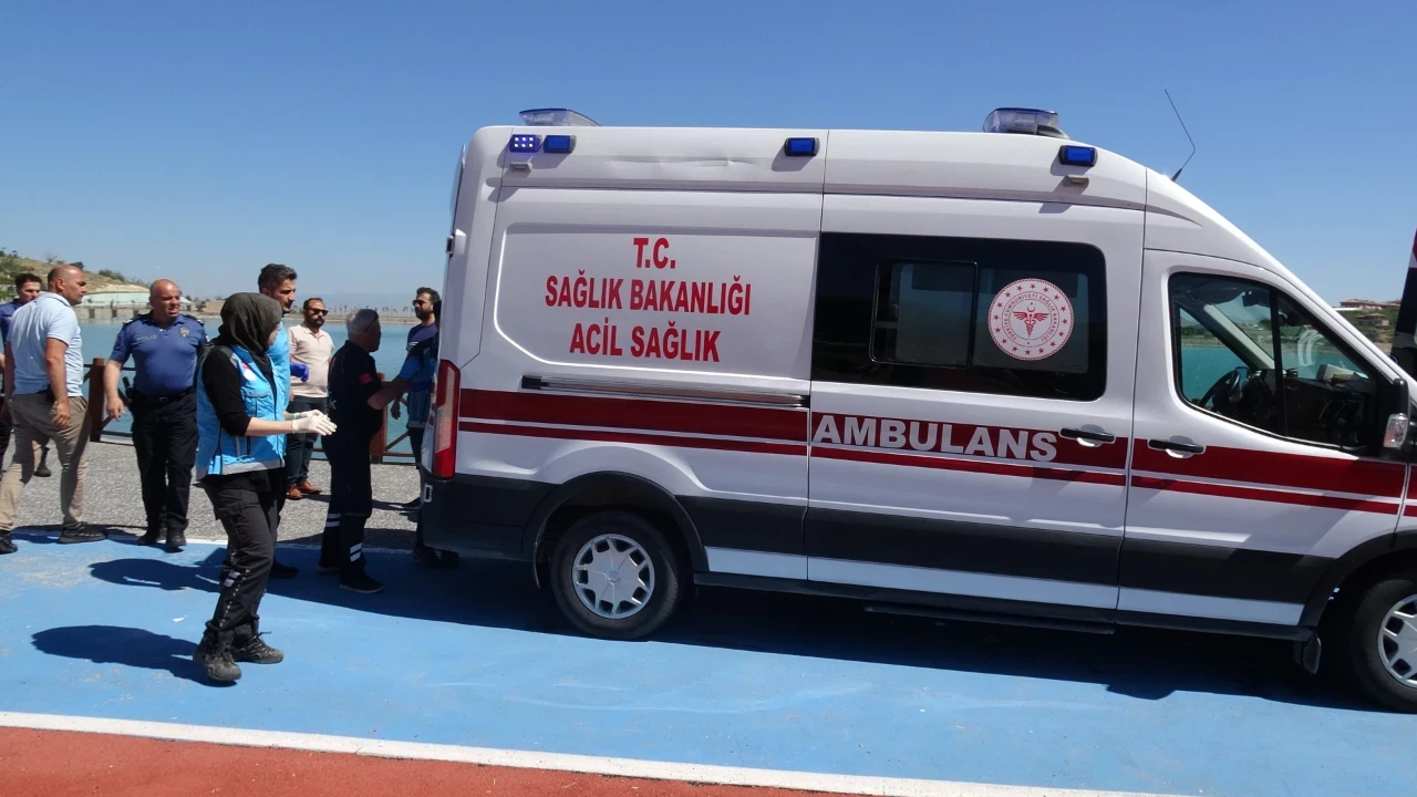 Gölde bulunmuştu, hastanede öldü