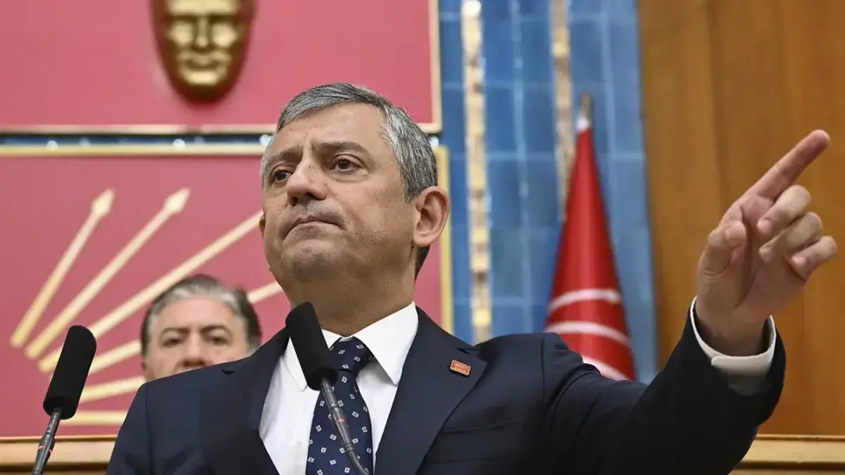O başkanlar neden CHP'de kaldı? Özgür Özel "geride bırakmayız" demişti