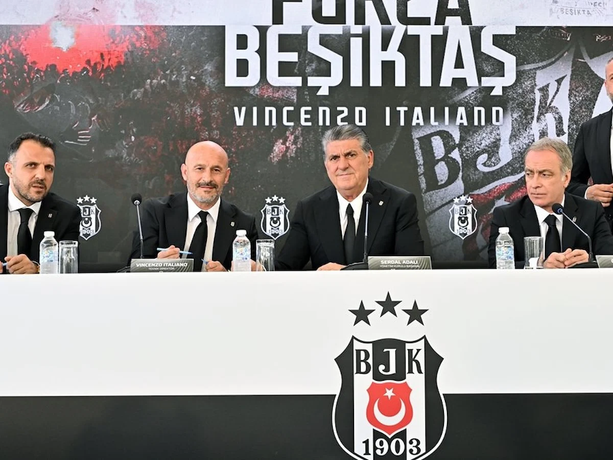Beşiktaş'ta Vincenzo Italiano için imza töreni