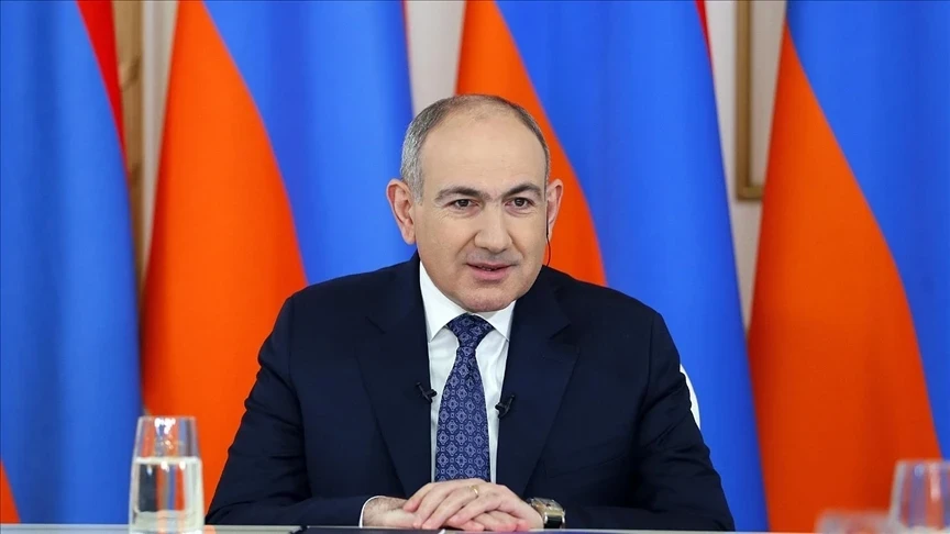 Ermenistan'daki Paşinyan'ın partisi ilk sırada