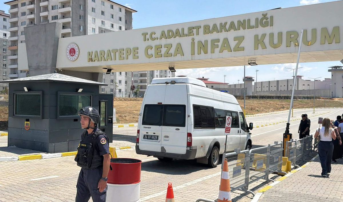 Haluk Levent, Çorlu'daki cezaevine konuldu