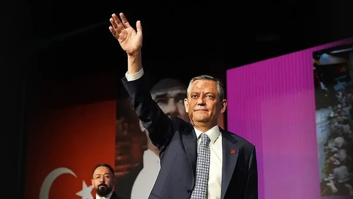 CHP'li Emre'den dikkat çeken çıkış: Özgür Özel yeni parti mi kuruyor?