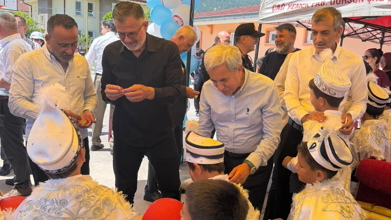 Akşehir Sevgi Evleri’nde Sünnet Şöleni ve El Sanatları Sergisi düzenlendi