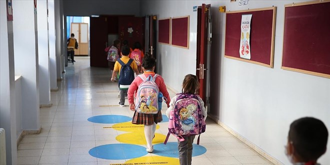 Ortaokullarda 'Okul Öğrenci Meclisi' düzenlemesi kaldırıldı