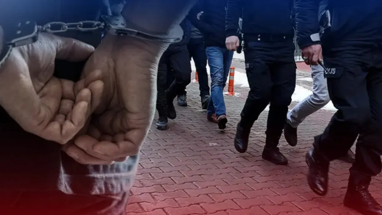 İstanbul merkezli 3 ilde uyuşturucu operasyonu: 54 şüpheli gözaltında