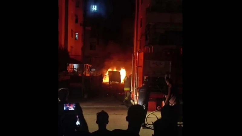 Hatay’da gece yarısı alevler yükseldi: Otomobil küle döndü