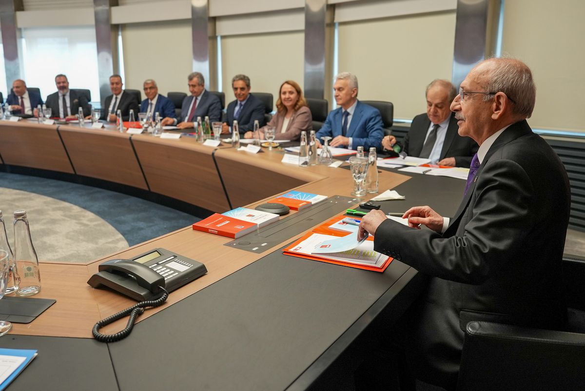 Kemal Kılıçdaroğlu istifalarının ardından kurmaylarını topladı
