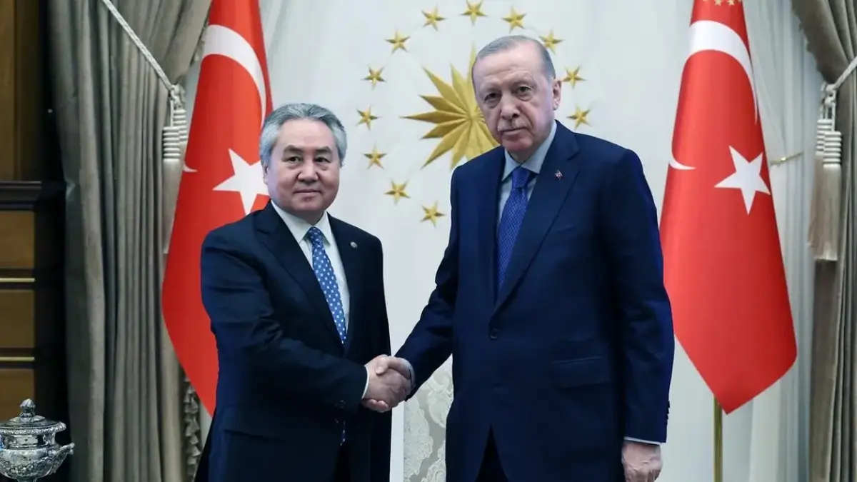 Cumhurbaşkanı Erdoğan, Kırgızistan Dışişleri Bakanı Kulubayev ile görüştü