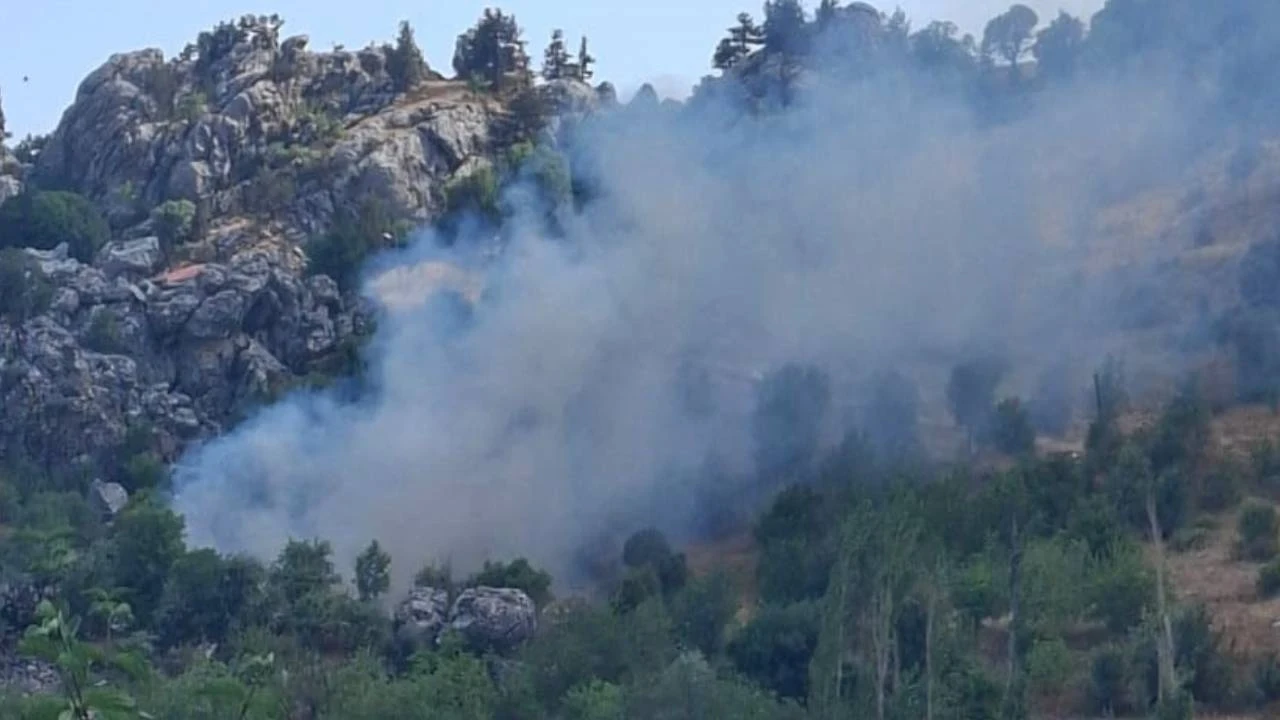 Antalya’da yangın paniği: Arazi alevler içinde kaldı