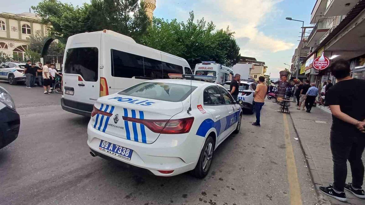 İki grup arasında kavga çıktı, bir polis yaralandı