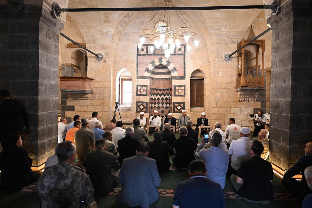 Gaziantep ve çevre illerde 15 Temmuz şehitleri için mevlit okutuldu