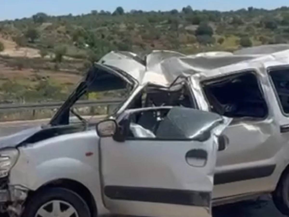 Adıyaman'da hafif ticari araç, şarampole devrildi: 1 kişi hayatını kaybetti