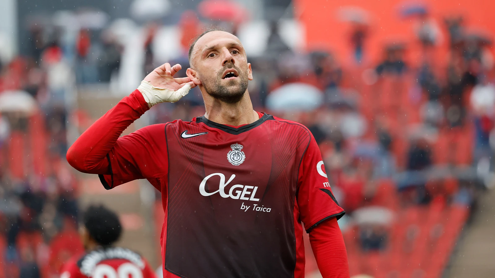 Fenerbahçe'nin yeni transferi Vedat Muriqi bu akşam İstanbul'a geliyor