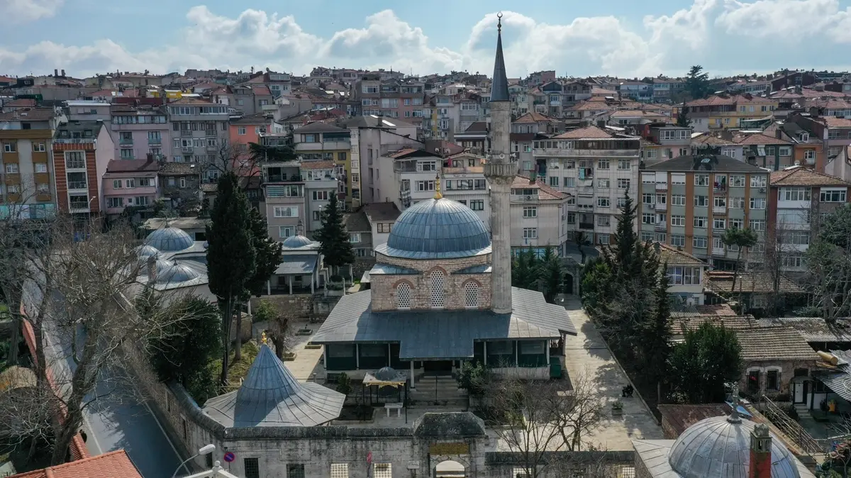 Çinileriyle öne çıkan sultan eseri: Çinili Cami