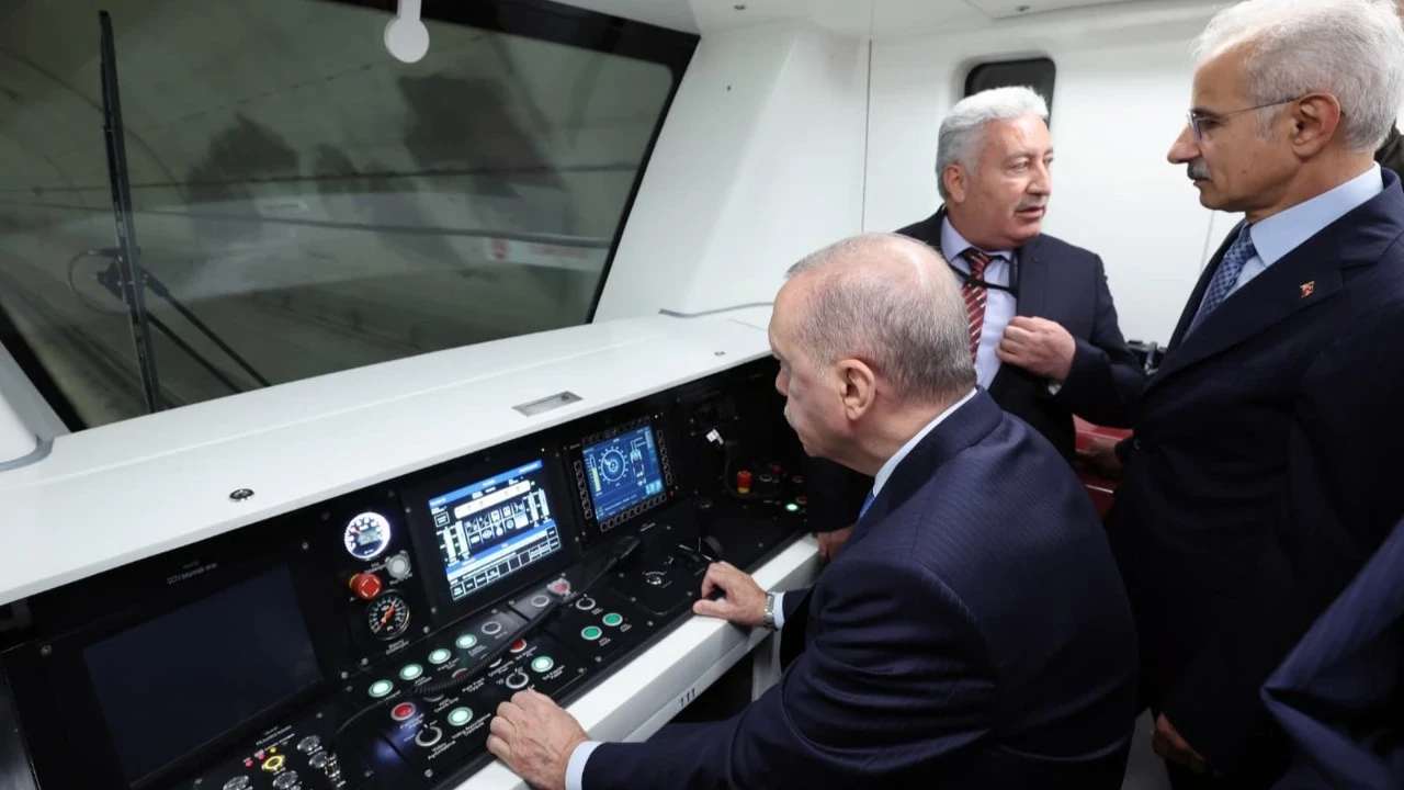 Gayrettepe-İstanbul Havalimanı-Halkalı Metrosu rekor kırdı: Yolcu sayısı zirveye çıktı
