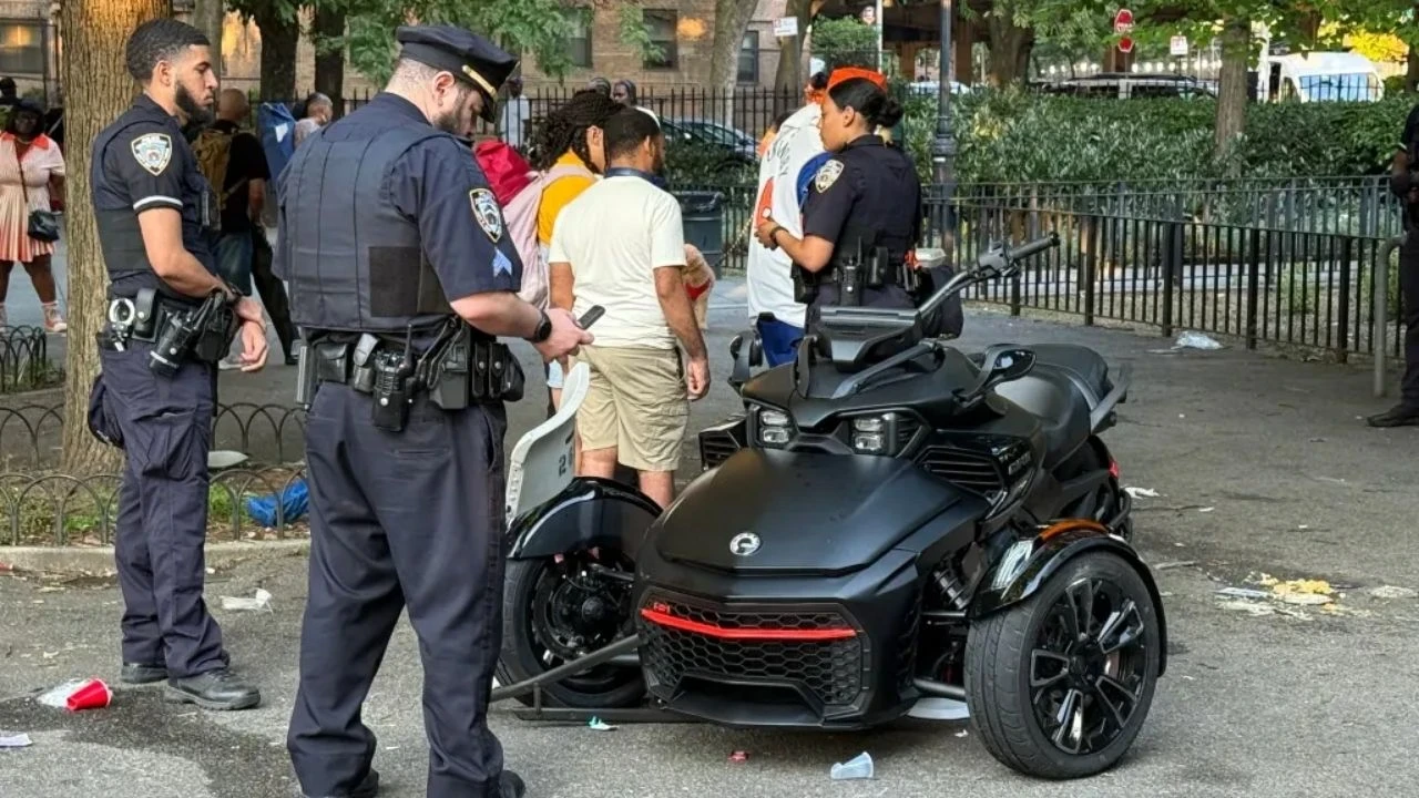 Motosikletle terör estirdi, 12 kişiyi yaraladı