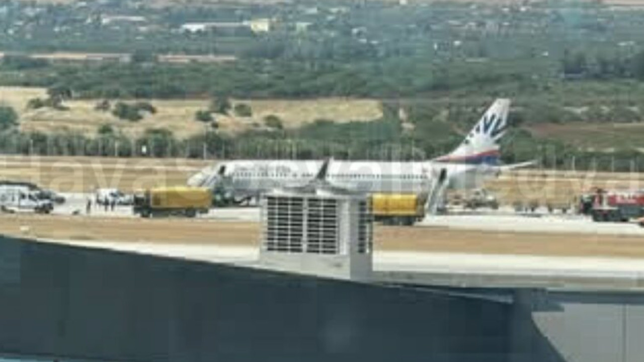 SunExpress uçağının Gaziantep’e inişinde lastiği patladı