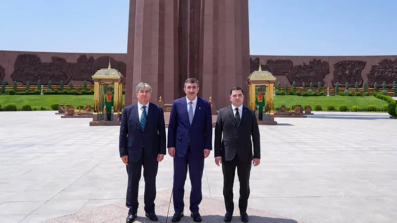 Cumhurbaşkanı Yardımcısı Yılmaz, Türkmenistan temaslarını tamamladı