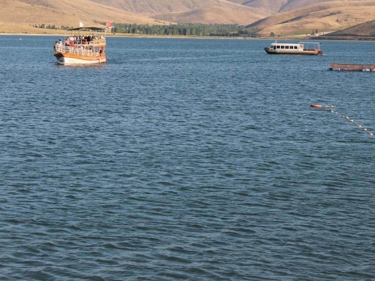 Bayburt’ta yağışlarla dolan Demirözü Barajı eski görünümüne kavuştu