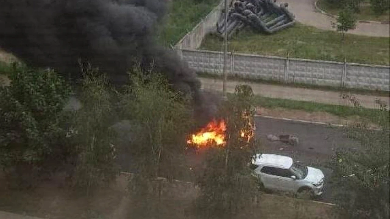 Rusya'da seyir halindeki araçta bombalı saldırı