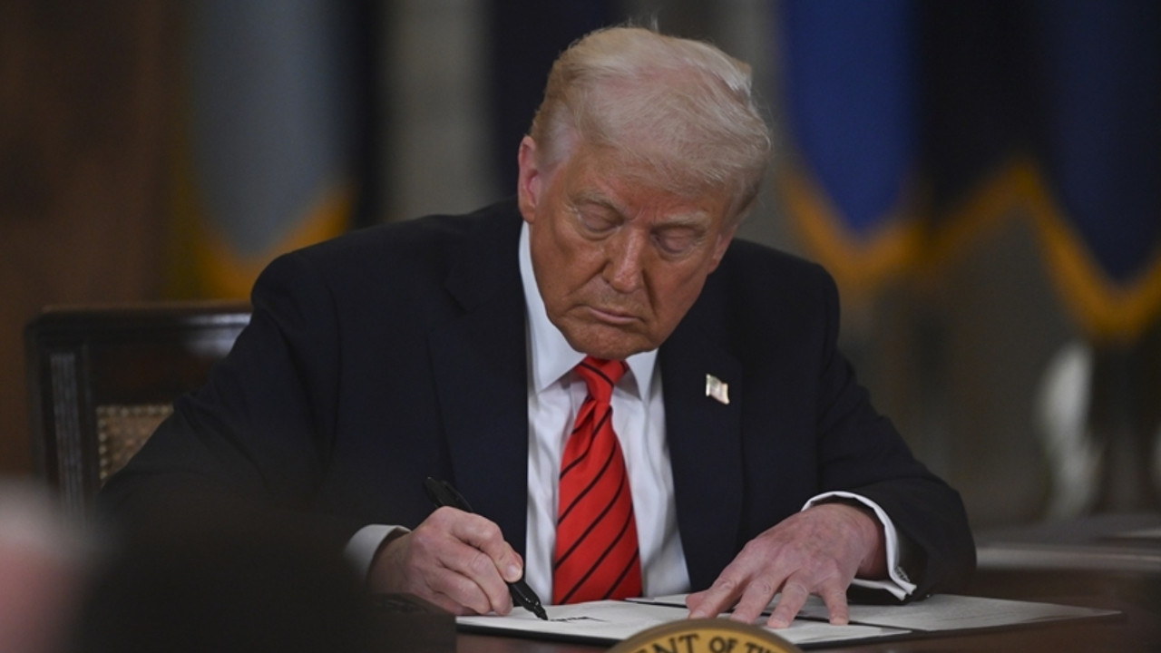 Trump: İsrail Lübnan'a daha fazla saldırmamalı