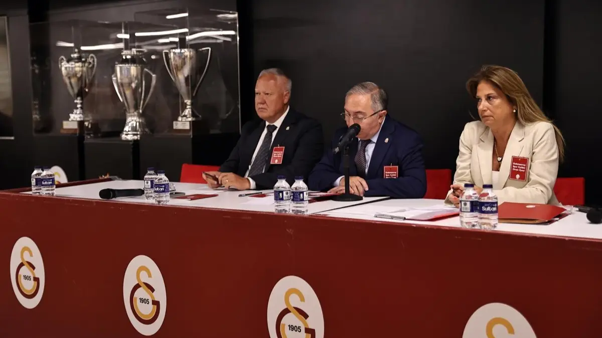 Galatasaray'da divan toplanıyor