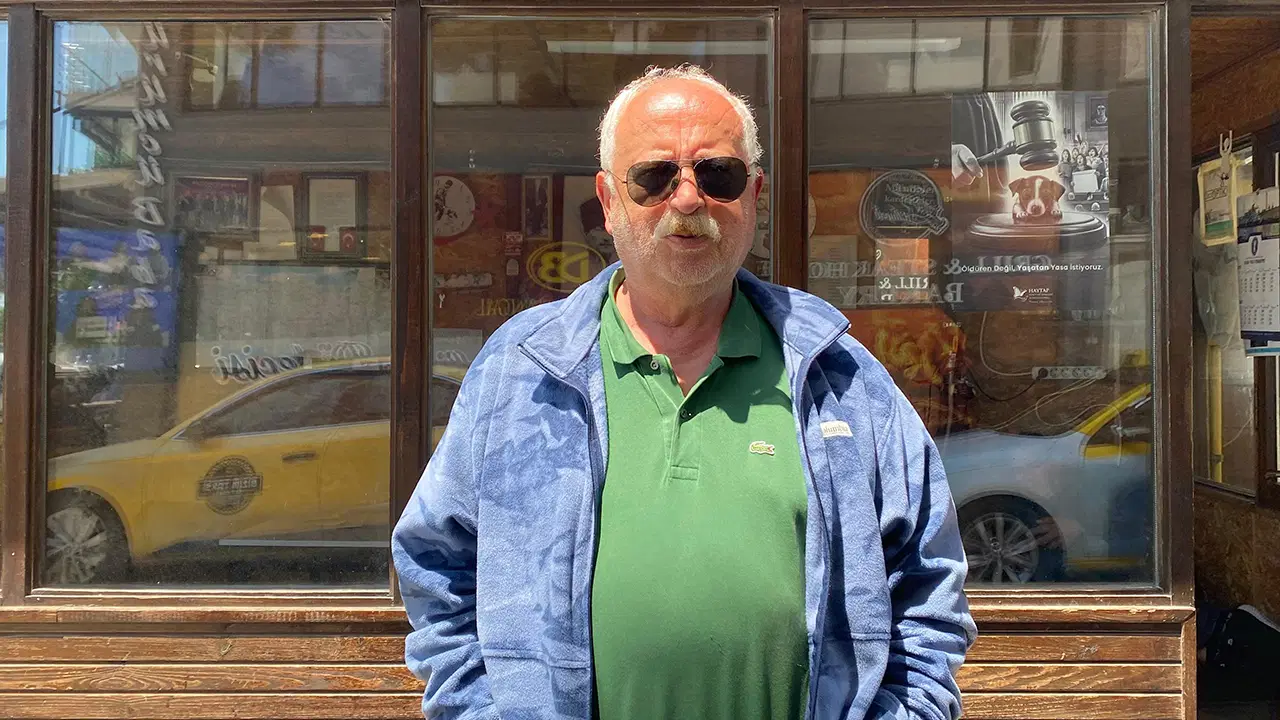 Taksiciler, artan maliyetlerden şikayetçi: 'Geçinmek için mücadele ediyoruz'