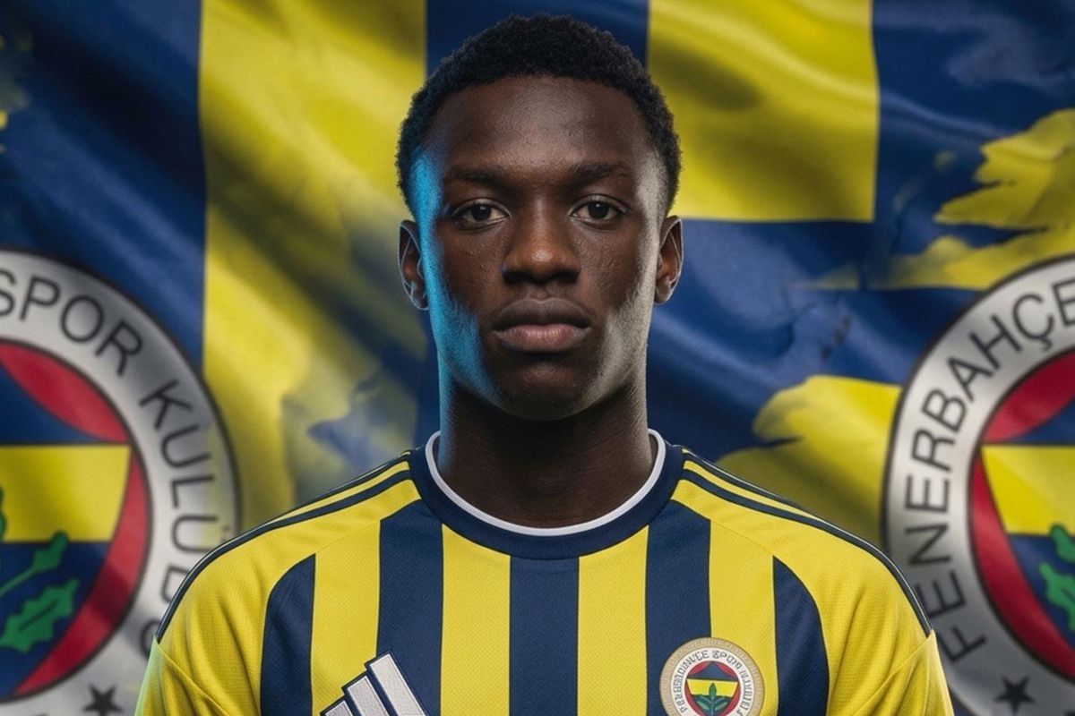 Amara Diouf, Fenerbahçe için İstanbul'da