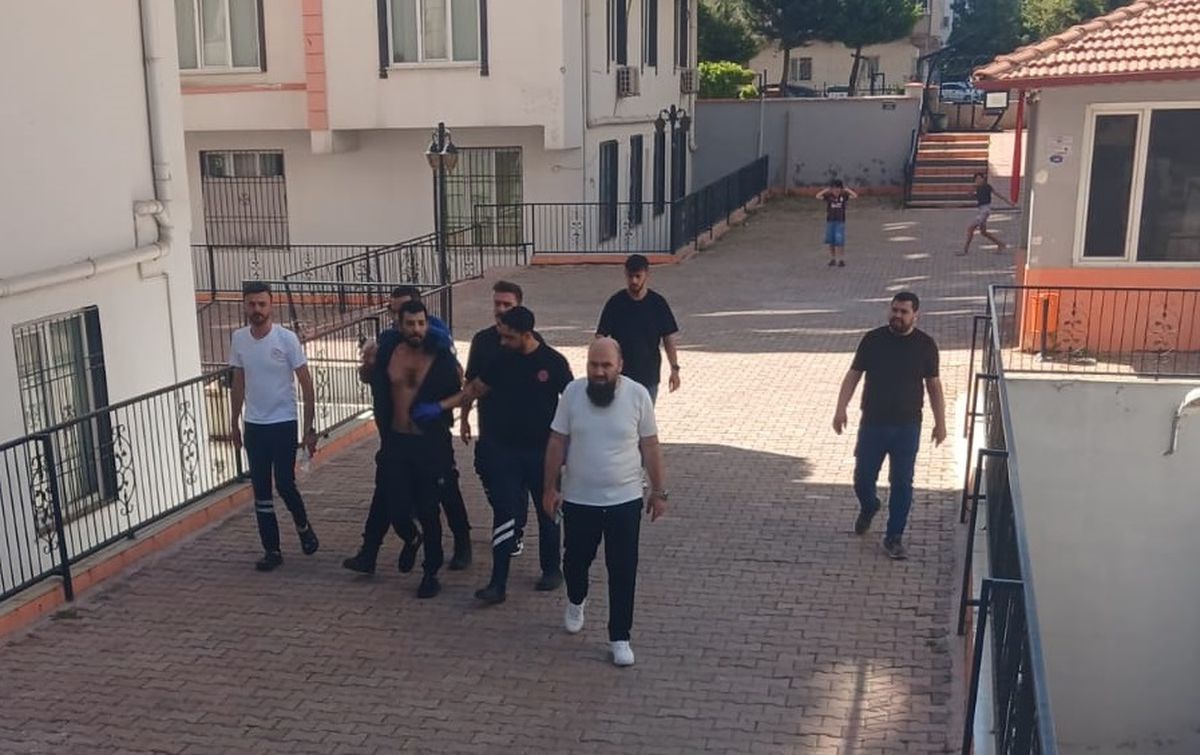 Hamile Eşi ve Üvey Çocuklarını Darbetti