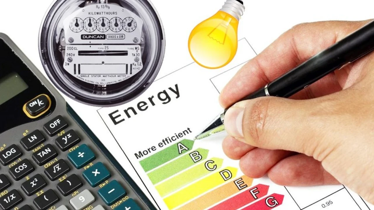 Elektrik üretimi tüketimi aştı: Zirve saat 22.00’de görüldü