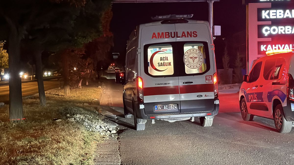Düğünde kavgayı ayırmak isteyen iki kişi yaralandı