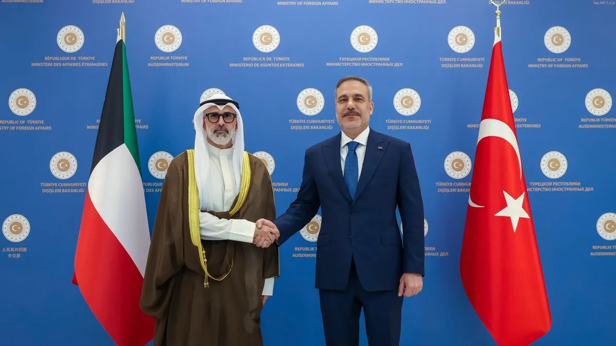 Dışişleri Bakanı Fidan Kuveytli mevkidaşı ile görüştü