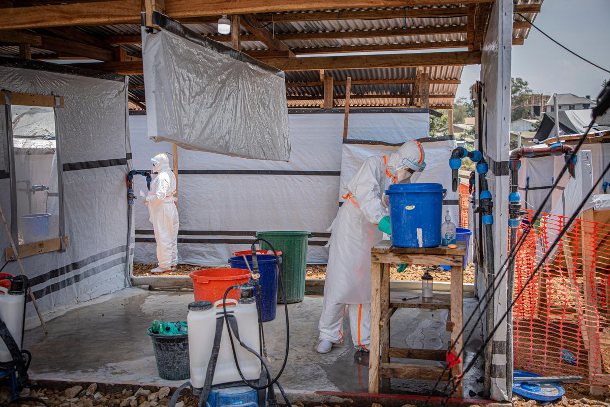 Bm: Kongo'da Yerinden Edilmiş Kişilerin Kaldığı Kamplardaki Koşullar Ebola Riskini Artırıyor