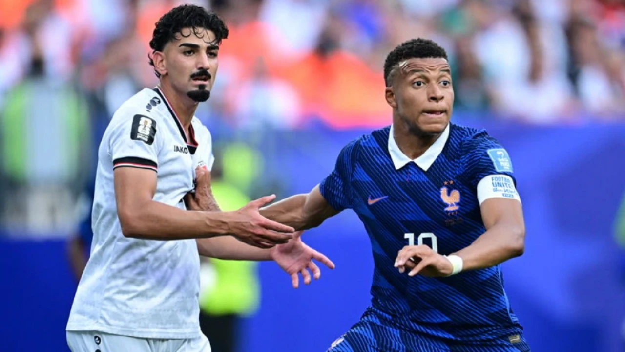 Fırtına da engel olamadı! Kylian Mbappe şov yaptı, Fransa Irak'ı 3-0'la geçti