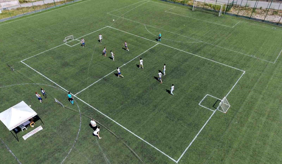 Kayseri'de 5x5 Futbol Gençlik Kupası başladı